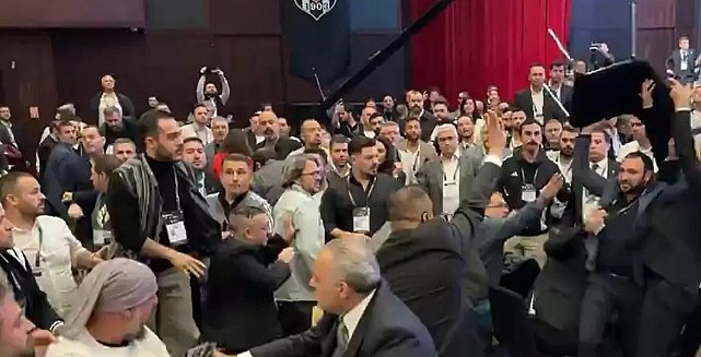 Beşiktaş Genel Kurulunda Gerginlik Tırmandı