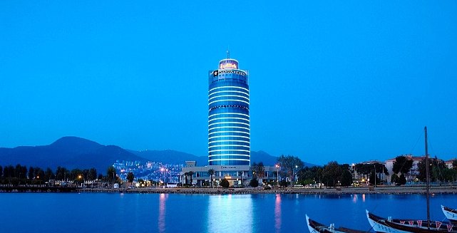 Wyndham Grand İzmir'de Dört Farklı Yılbaşı Kutlaması