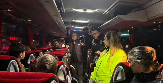 Menemenli Genç Futbolcular Antalya Kupası'na Uğurlandı
